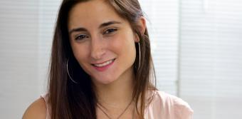 Egresada gana el concurso #VosLoHacés con su app de Lenguaje de Señas