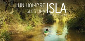 Docente y alumnos en el festival internacional Mujeres en Corto