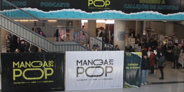 Un alumno, en la identidad de MangaPOP